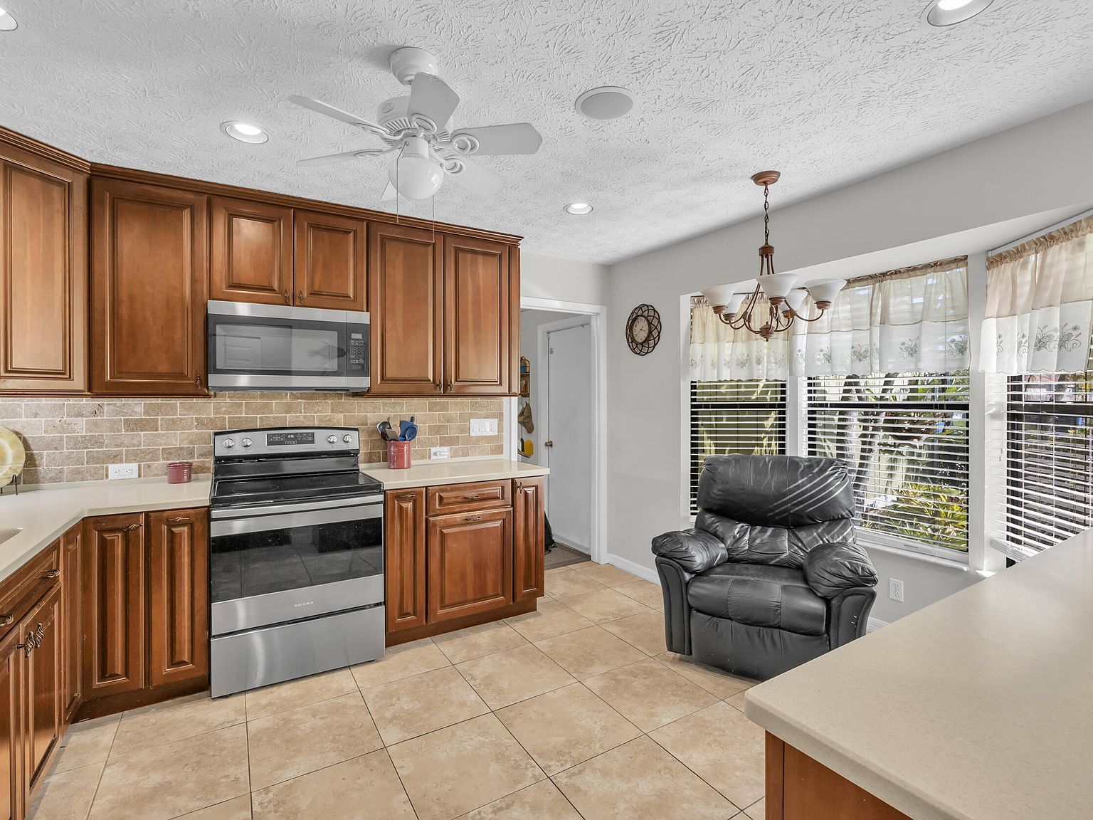 261 SW Chelsea Ter Port Saint Lucie, FL 34984 - Thumbnail 5