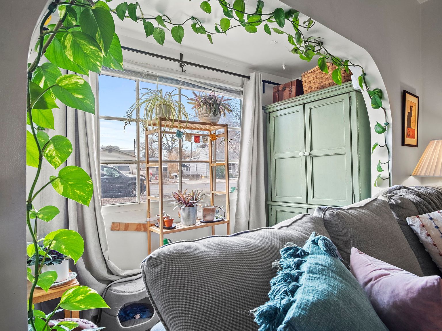 653 E Hollywood Ave Salt Lake City, UT 84105 - Thumbnail 5