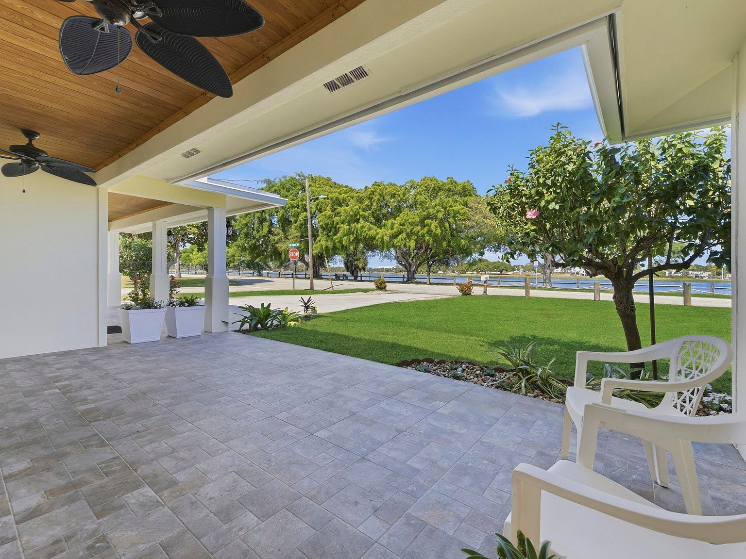 1814 Lake Osborne Dr Lake Worth, FL 33461 - Thumbnail 5