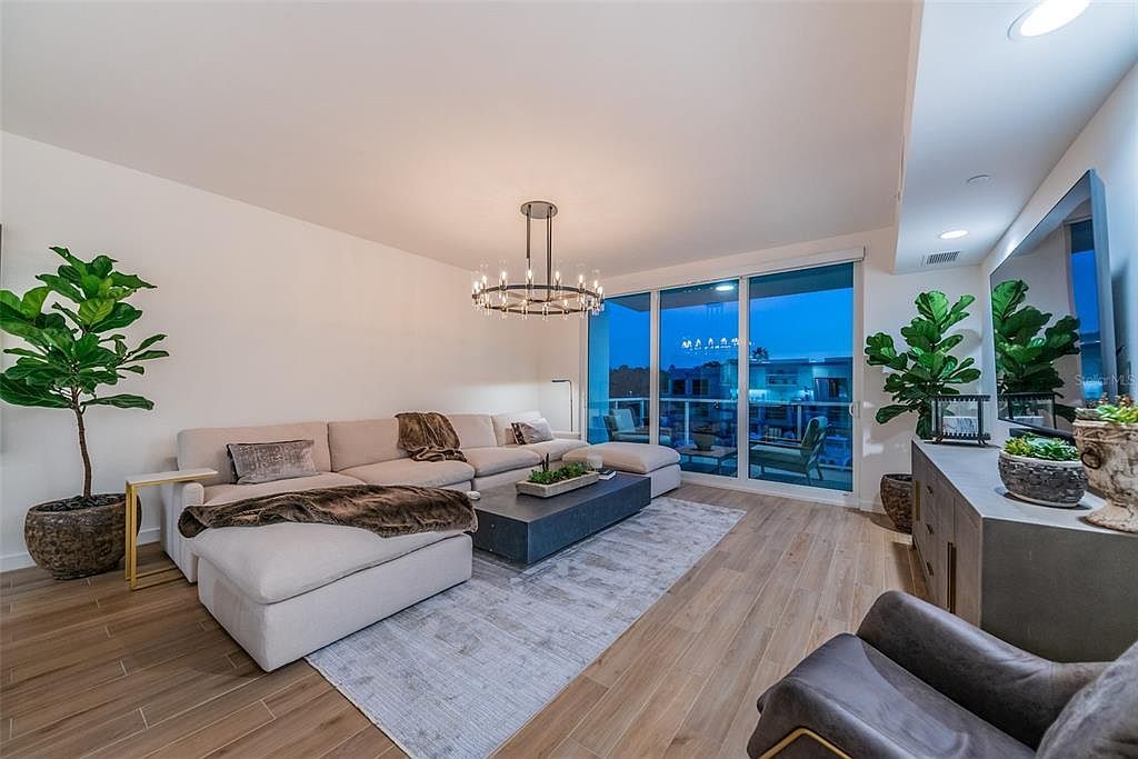 920 N Osceola Ave #303 Clearwater, FL 33755 - Thumbnail 5