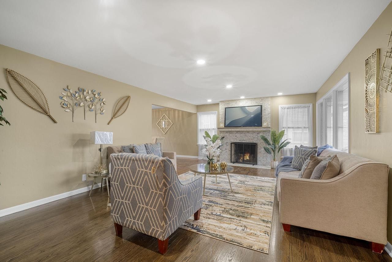 2020 Menomonee River Pkwy Wauwatosa, WI 53226 - Thumbnail 5