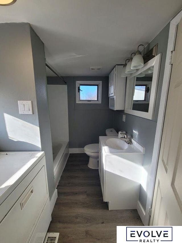 106 S 23rd St Council Bluffs, IA 51501 - Thumbnail 5