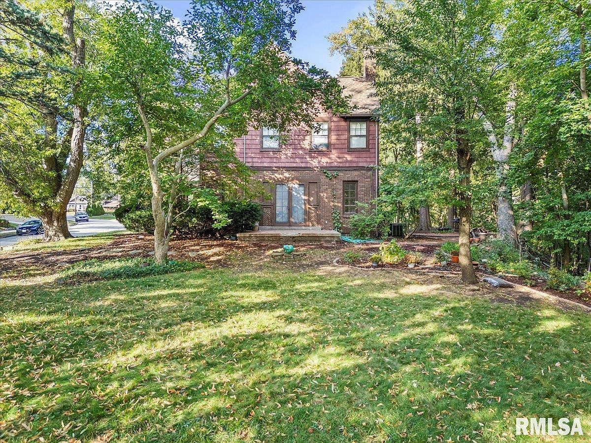 49 Kenwood Ave Davenport, IA 52803 - Thumbnail 5