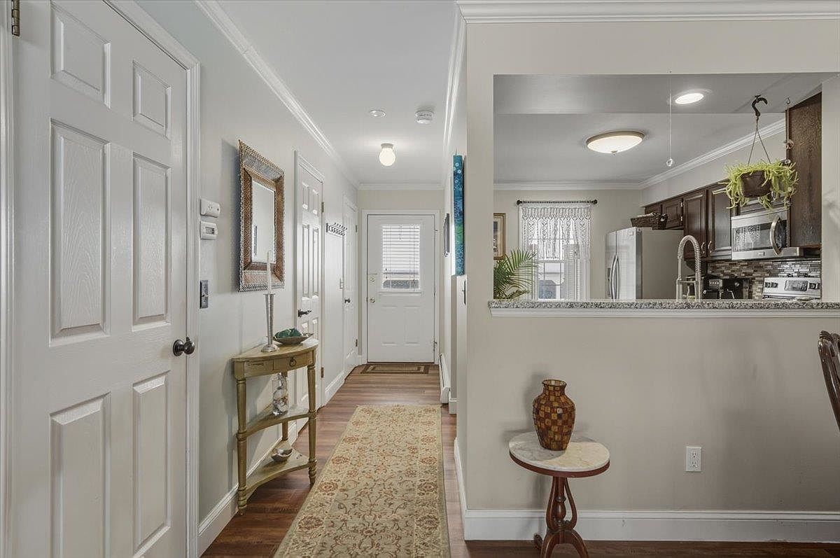 70 Brickyard Rd Unit 25 Essex Junction, VT 05452 - Thumbnail 5