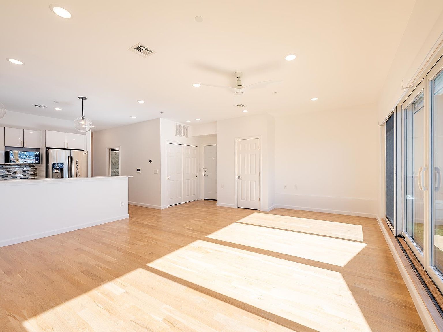 936 Pavonia Ave #3A Jersey City, NJ 07306 - Thumbnail 5