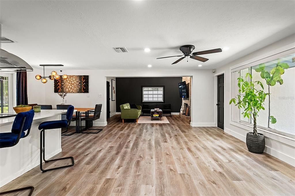 18205 Griffith Rd Lutz, FL 33548 - Thumbnail 5