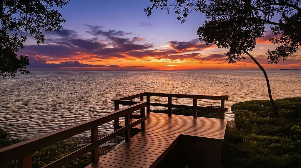 1726 Sunkissed Dr Tarpon Springs, FL 34689 - Thumbnail 5