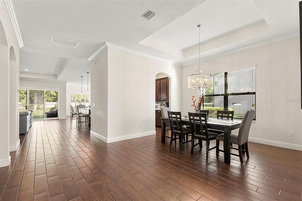 5134 Lakecastle Dr Tampa, FL 33624 - Thumbnail 5