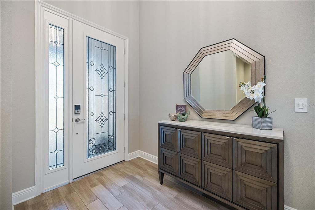 5616 Soft Skies Dr Sarasota, FL 34238 - Thumbnail 5