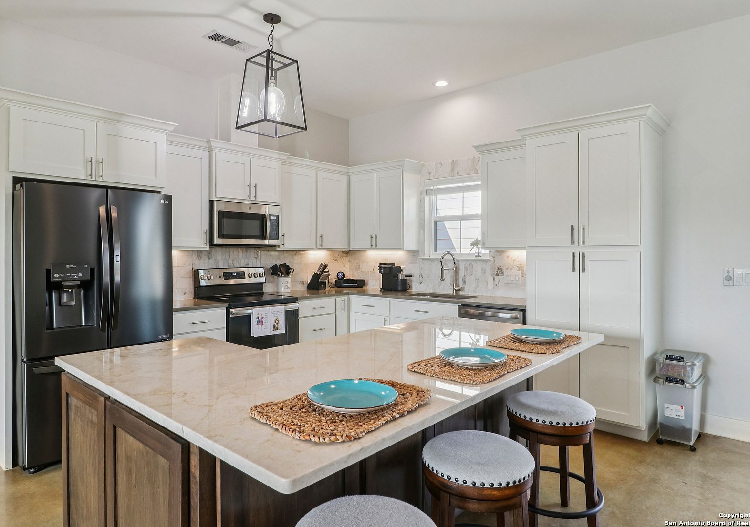 120 Golden Eagle Loop Canyon Lake, TX 78133 - Thumbnail 5