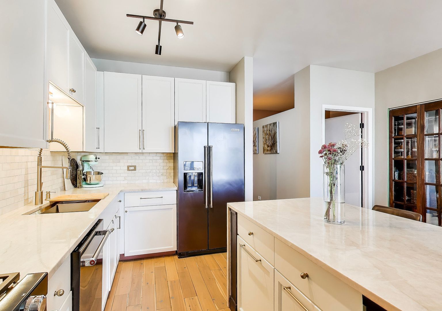 210 S Desplaines St APT 2007 Chicago, IL 60661 - Thumbnail 5