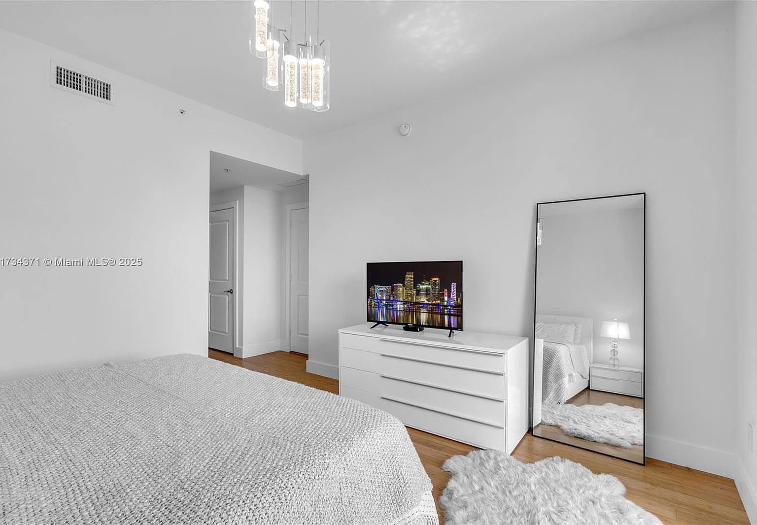 315 NE 3rd Ave APT 1804 Fort Lauderdale, FL 33301 - Thumbnail 5