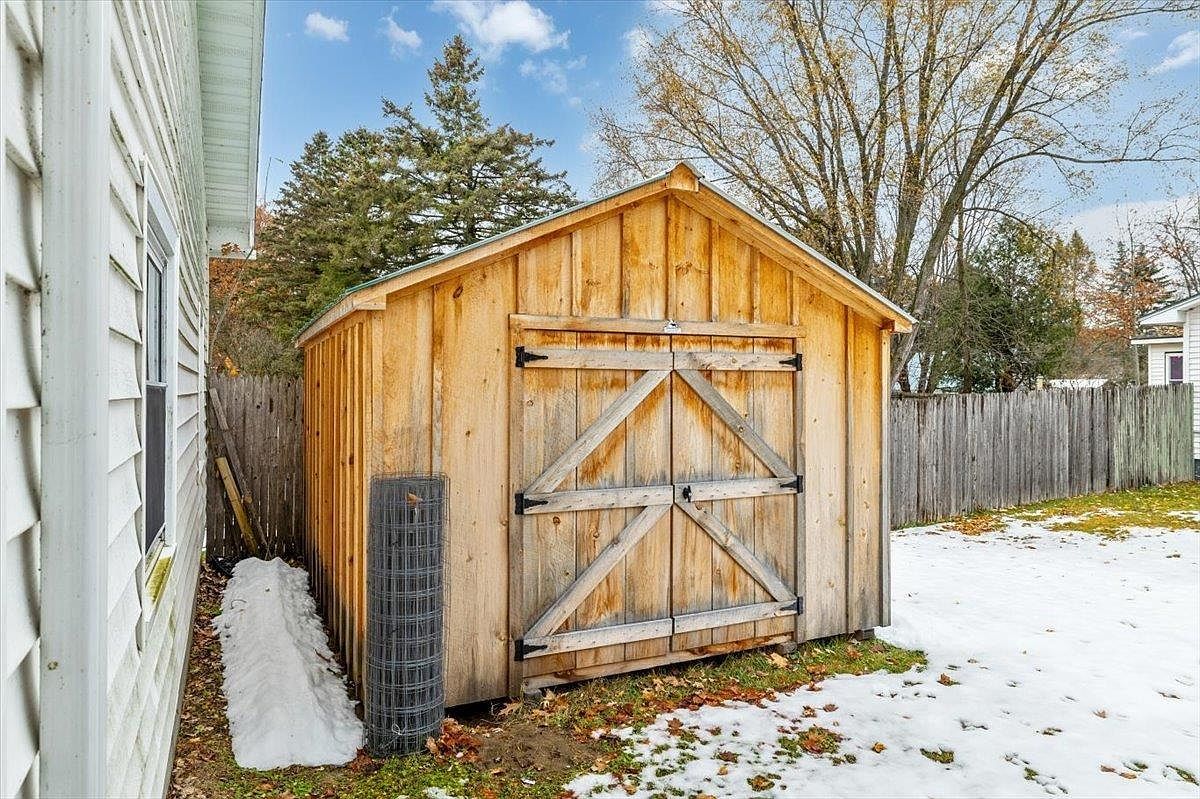 3 Charles St Swanton, VT 05488 - Thumbnail 5