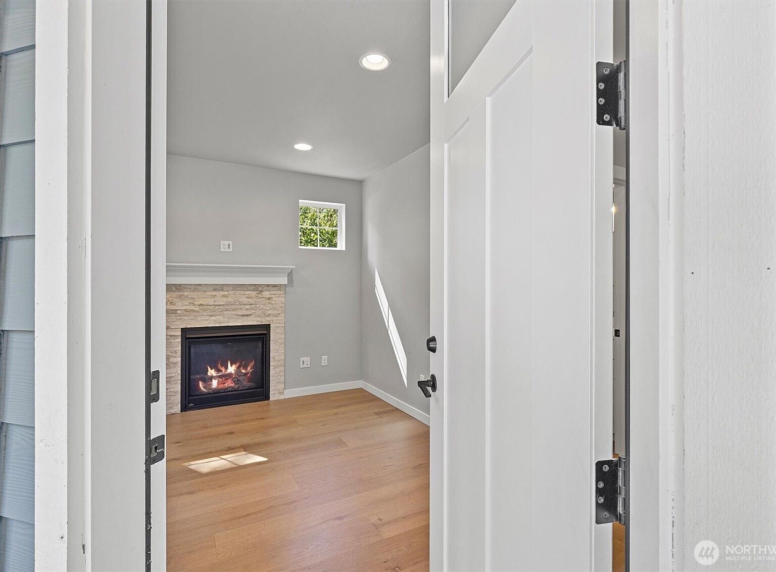 1672 Aspen Dr Camano Island, WA 98282 - Thumbnail 5