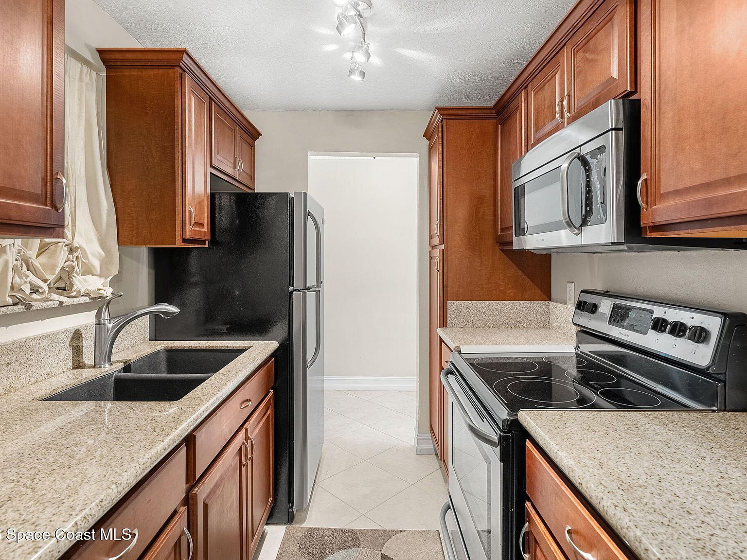 310 Taylor Ave #8C2 Cape Canaveral, FL 32920 - Thumbnail 5