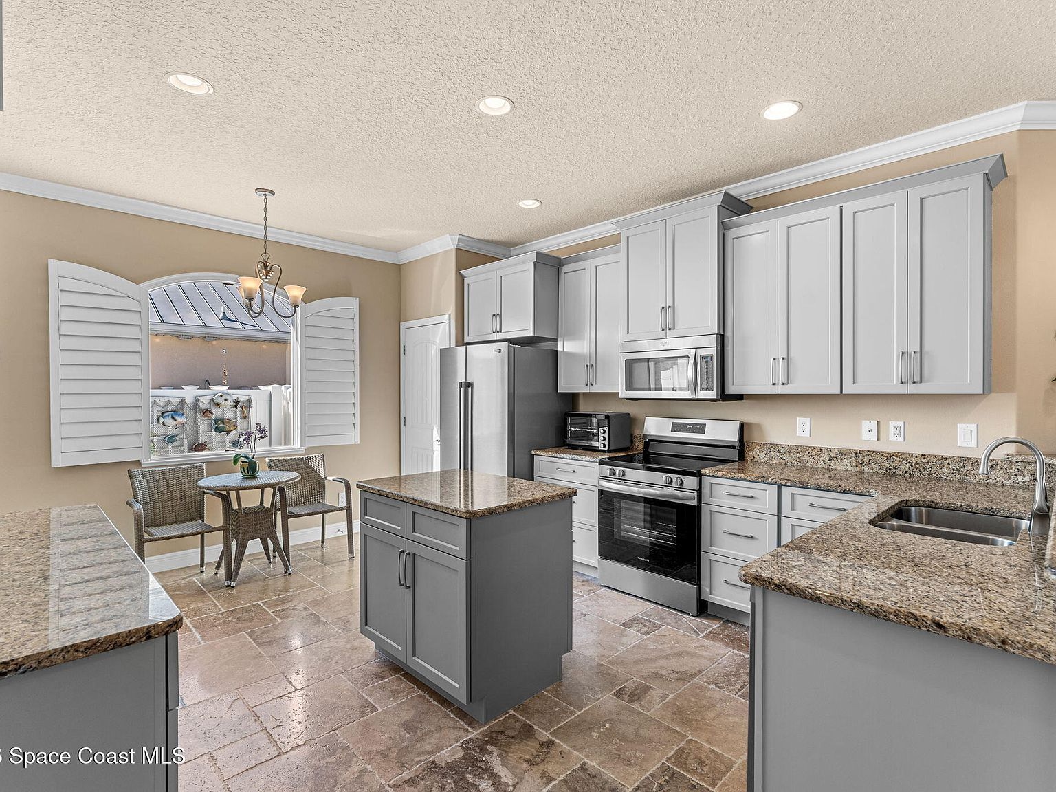 1139 S Brevard Ave Cocoa Beach, FL 32931 - Thumbnail 5