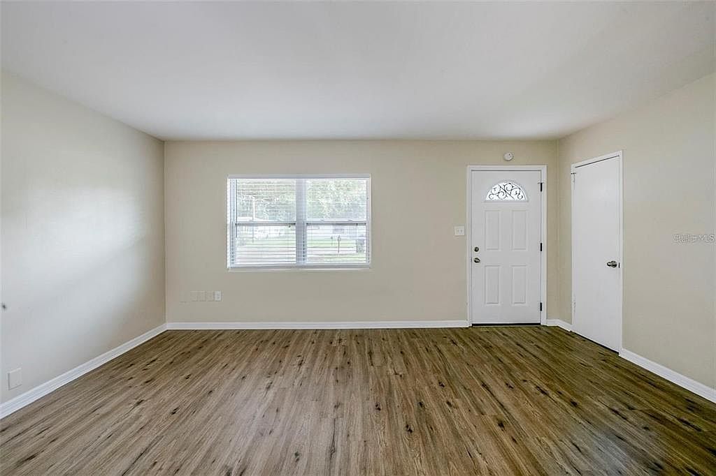 5214 Montague Pl Orlando, FL 32808 - Thumbnail 5