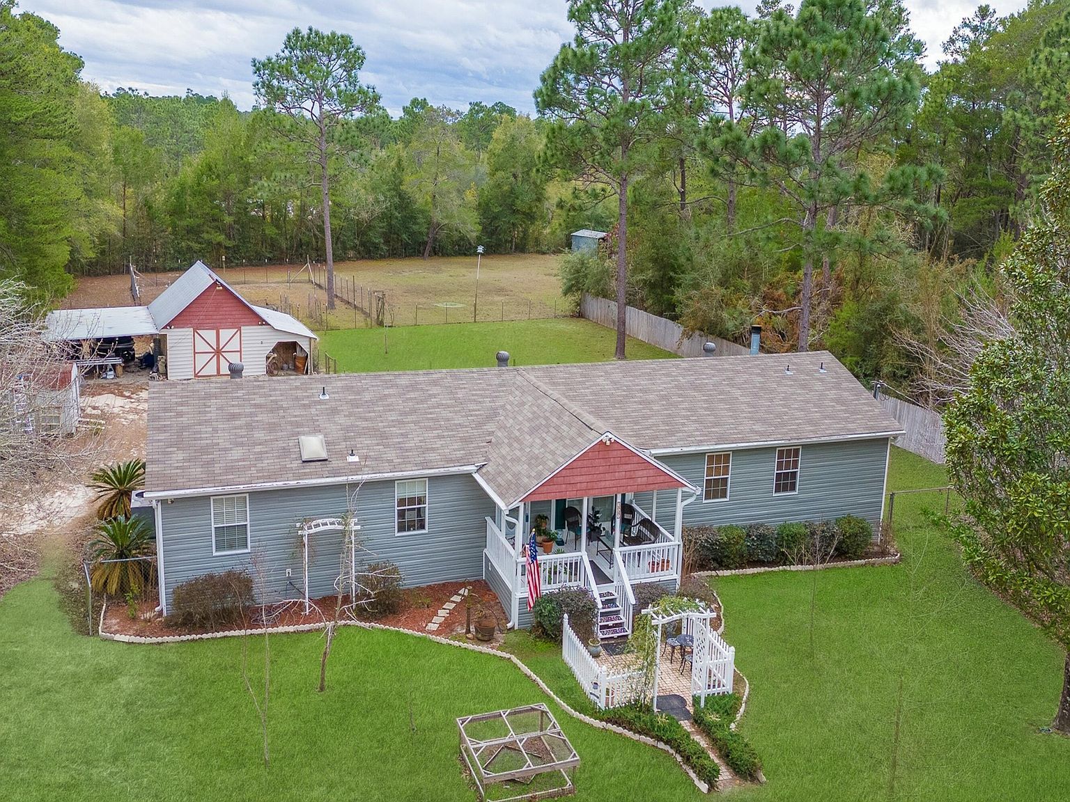 387 Pope St Freeport, FL 32439 - Thumbnail 5