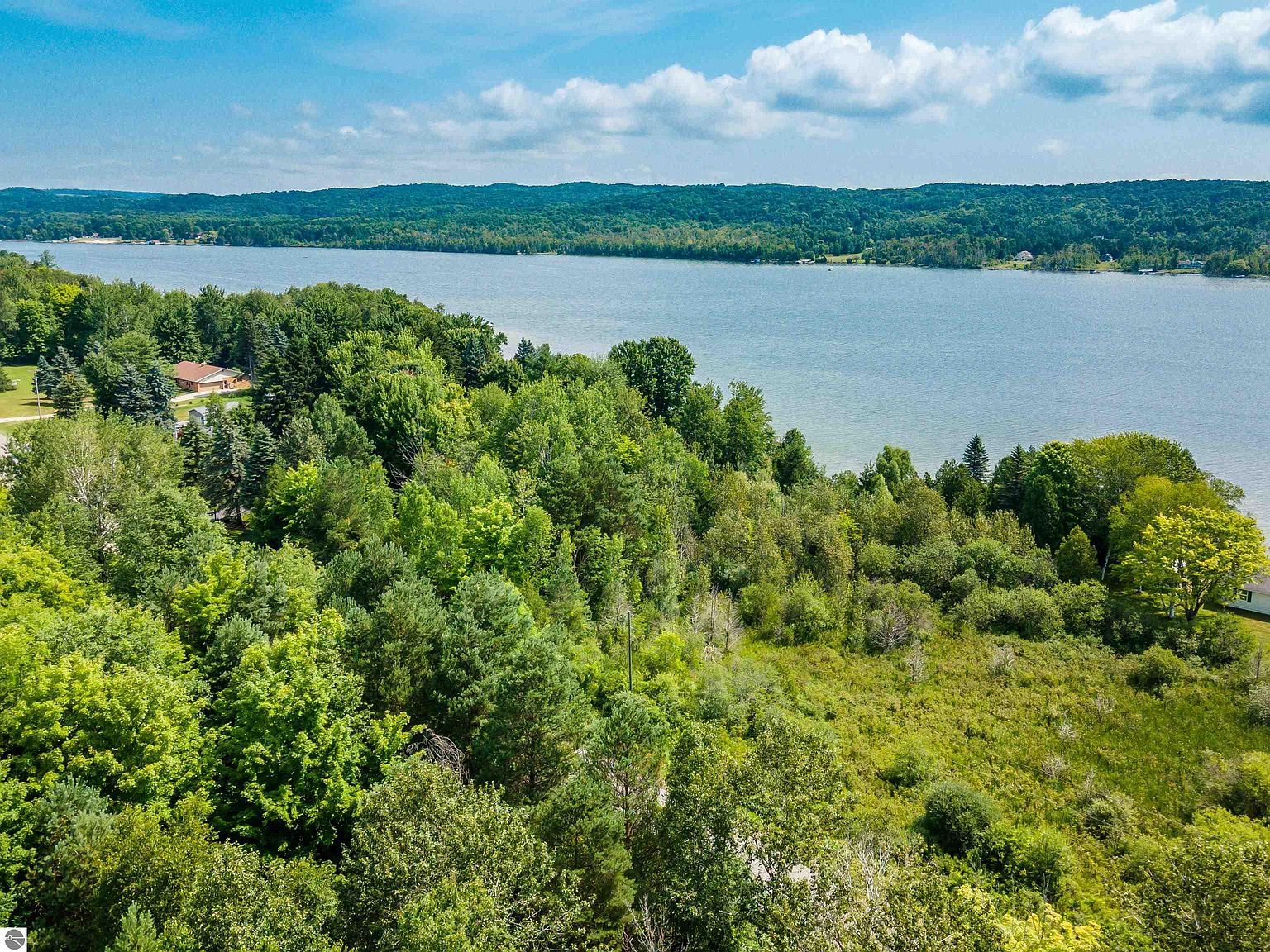 1777 S Lake Shore Dr Lake Leelanau, MI 49653 - Thumbnail 5