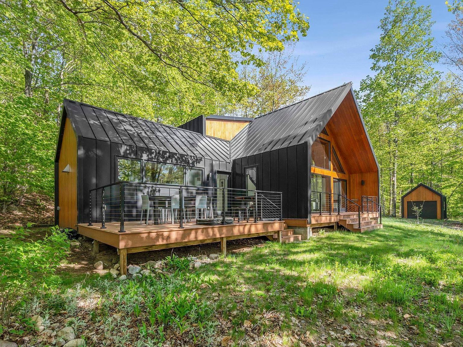 05091 Miles Rd East Jordan, MI 49727 - Thumbnail 5