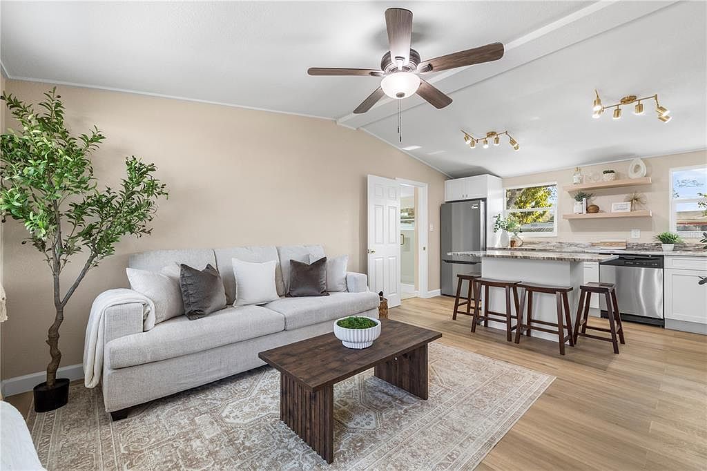 3904 W Crawford St Tampa, FL 33614 - Thumbnail 5