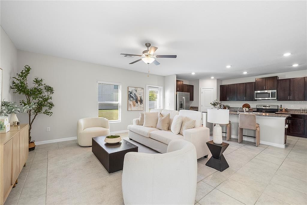 7048 Samuel Ivy Dr Tampa, FL 33619 - Thumbnail 5