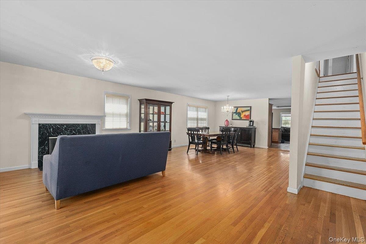 120 Woodruff Ave Scarsdale, NY 10583 - Thumbnail 5