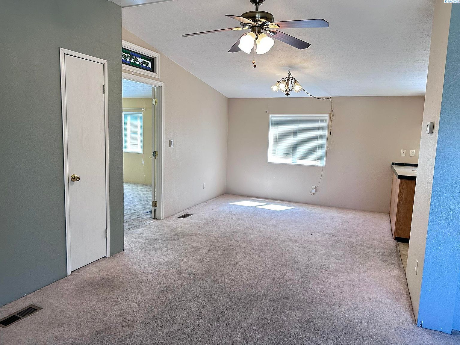 255 NW Golden Hills Dr SPACE 58 Pullman, WA 99163 - Thumbnail 5