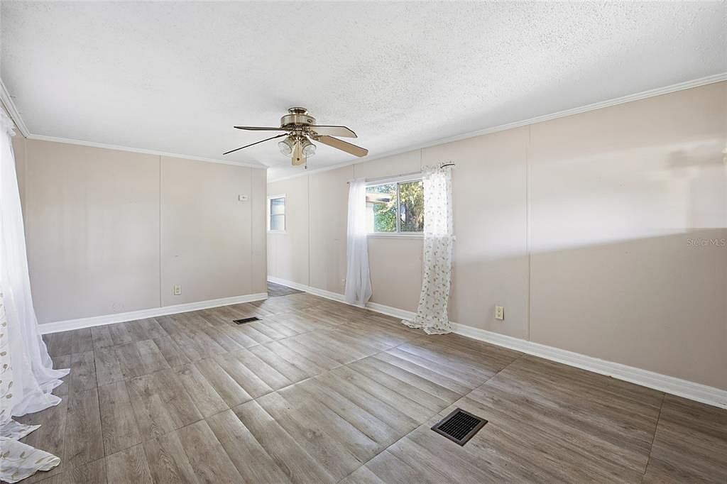 9125 SW 28th Ter Ocala, FL 34476 - Thumbnail 5