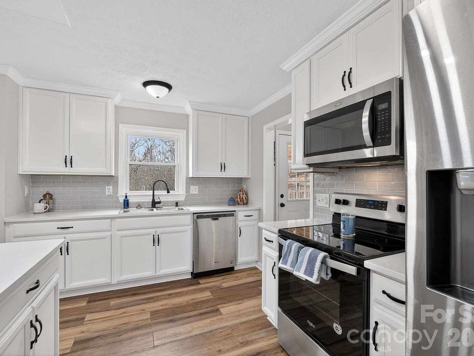 1037 Prestwood Dr SE Lenoir, NC 28645 - Thumbnail 5