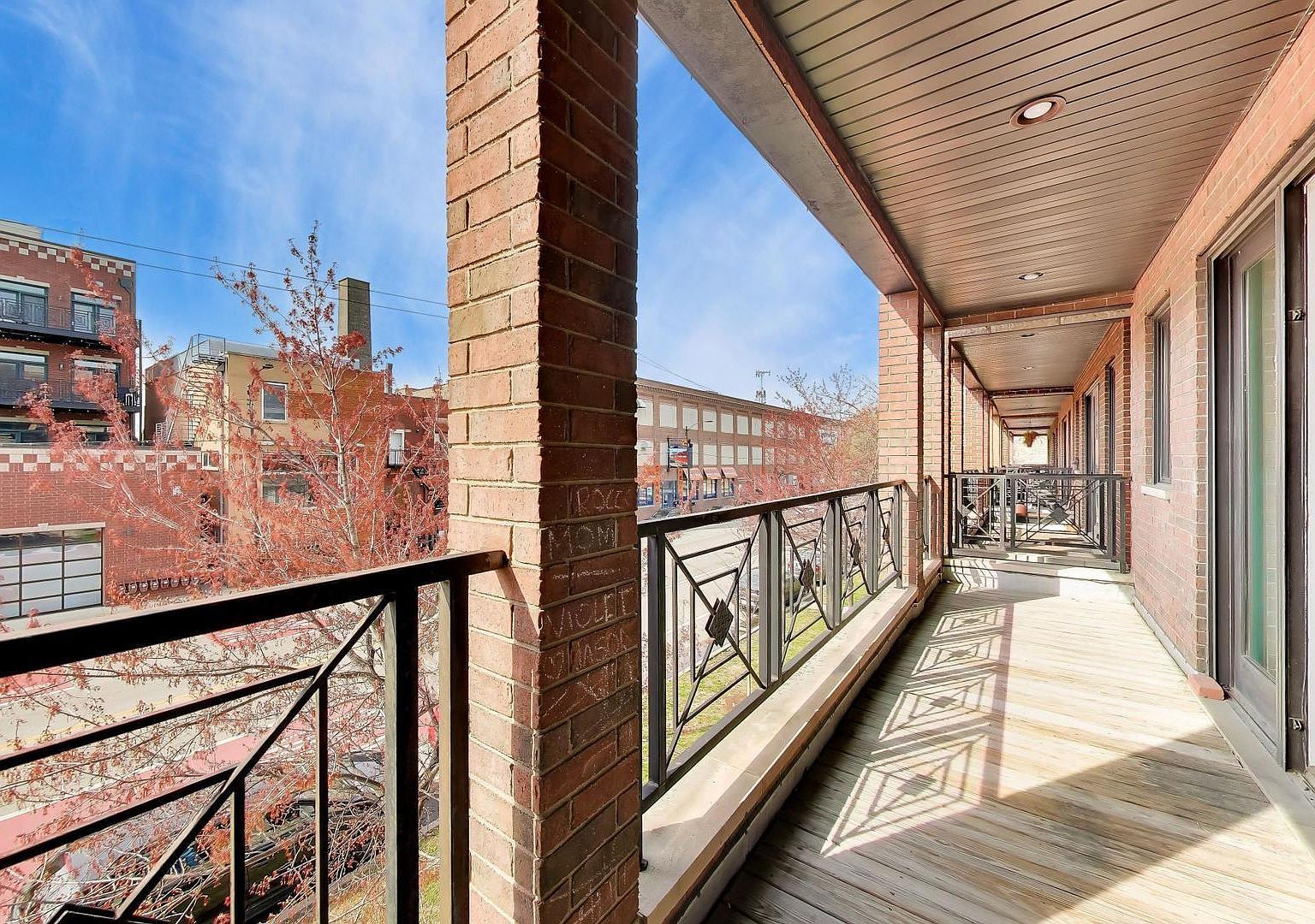 2702 W Chicago Ave APT 2 Chicago, IL 60622 - Thumbnail 5