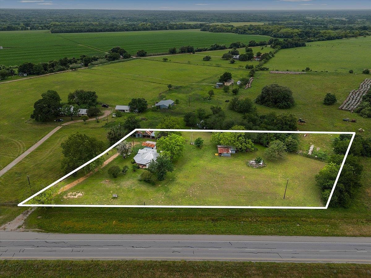 5612 Highway 71 E Smithville, TX 78957 - Thumbnail 5