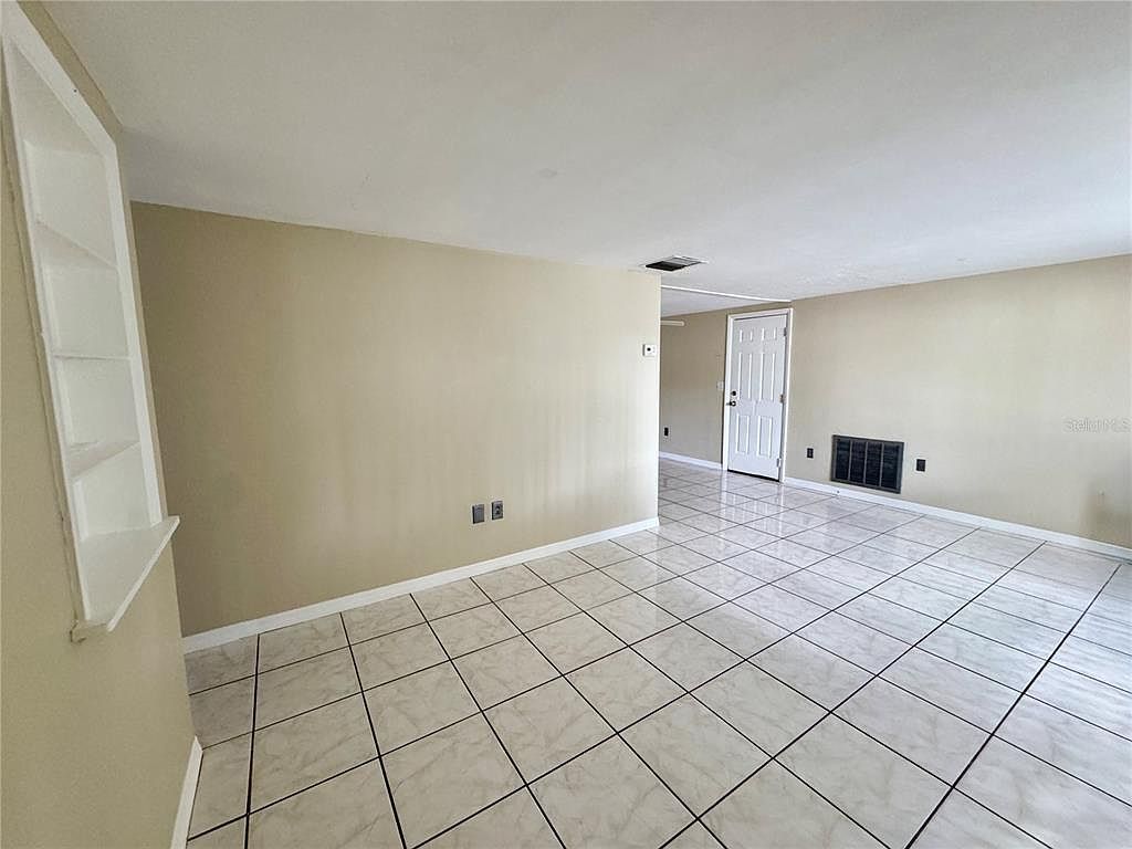 3049 Moog Rd Holiday, FL 34691 - Thumbnail 5