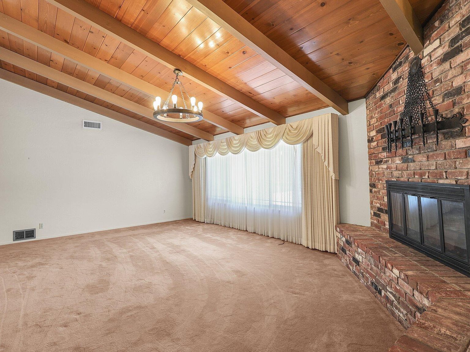 910 Hallmark Dr Redding, CA 96001 - Thumbnail 5