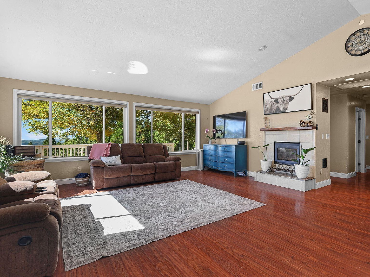 29453 Round Mountain Rd Round Mountain, CA 96084 - Thumbnail 5