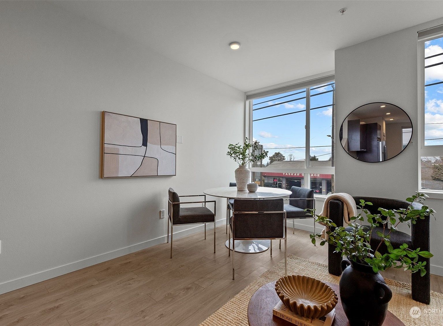 7500 15th Ave NW UNIT E Seattle, WA 98117 - Thumbnail 5