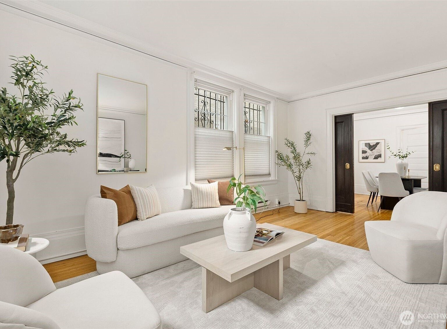 615 Boren Ave APT 6 Seattle, WA 98104 - Thumbnail 5