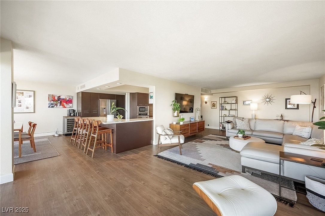 3111 Bel Air Dr UNIT 10F Las Vegas, NV 89109 - Thumbnail 5