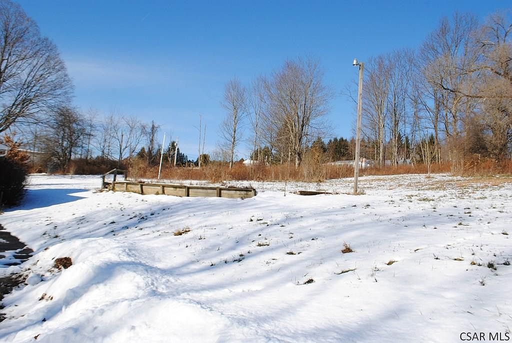 137 Berwick Rd Johnstown, PA 15904 - Thumbnail 5