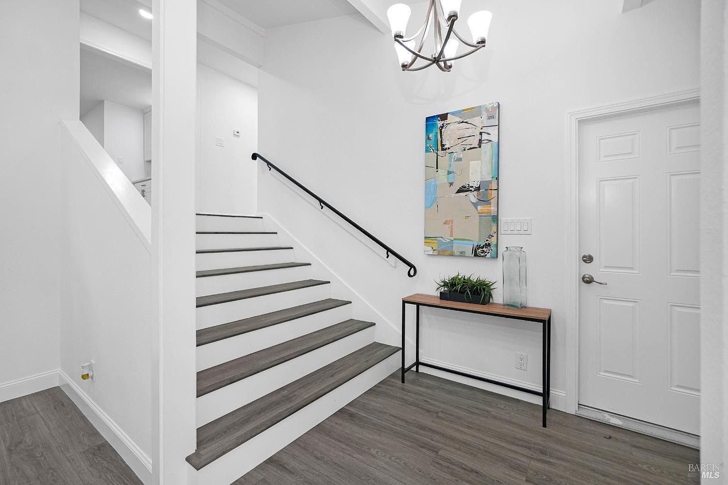 125 Skyline Ct Vallejo, CA 94591 - Thumbnail 5