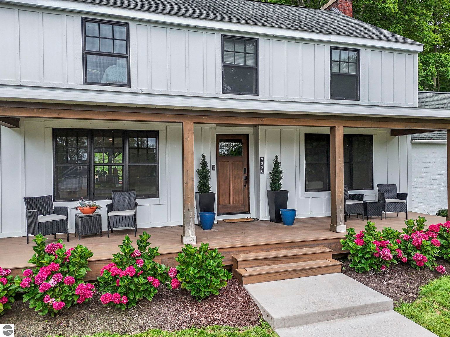 7320 Peninsula Dr Traverse City, MI 49686 - Thumbnail 5