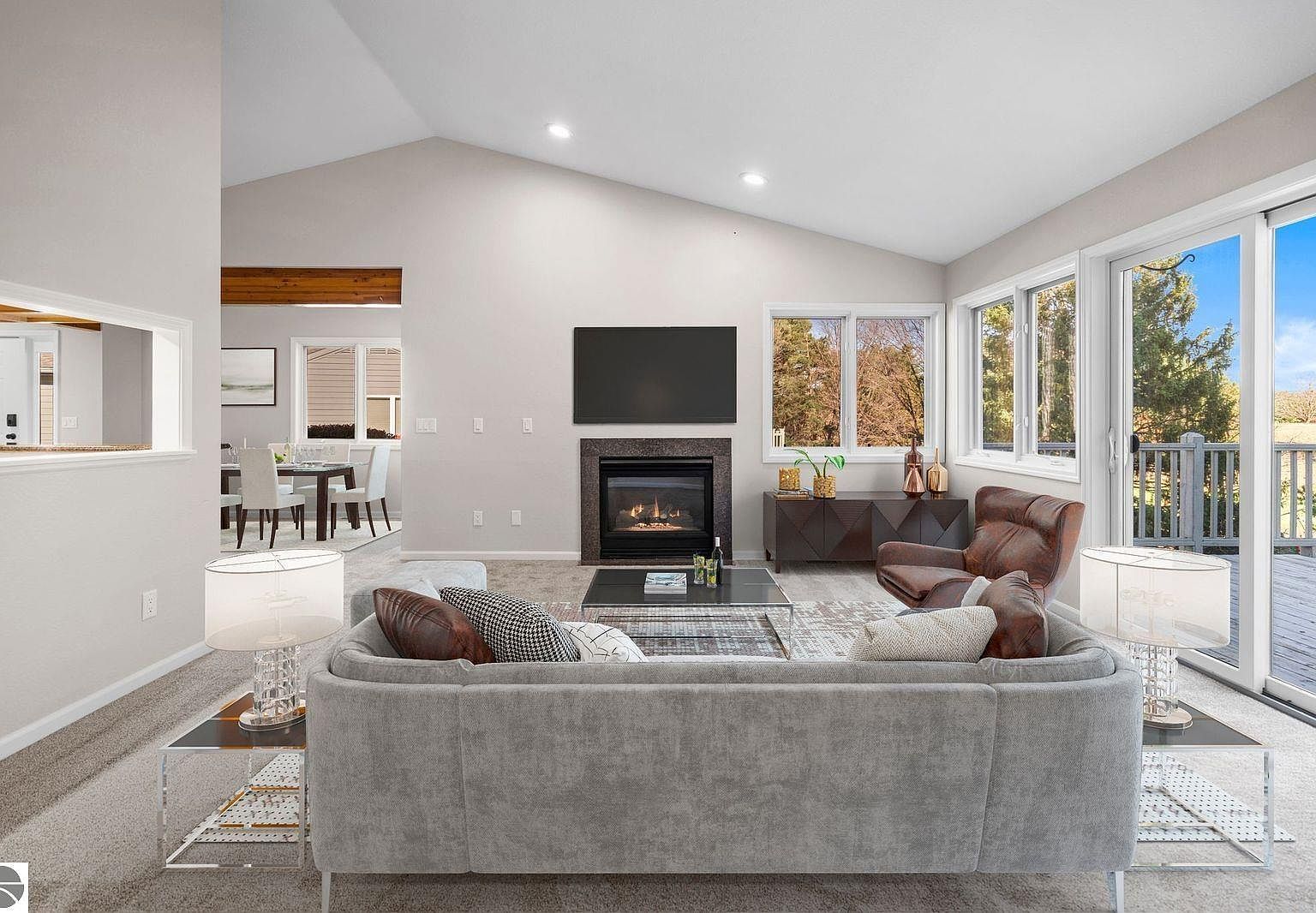 3756 Country Club Dr #9 Traverse City, MI 49684 - Thumbnail 5