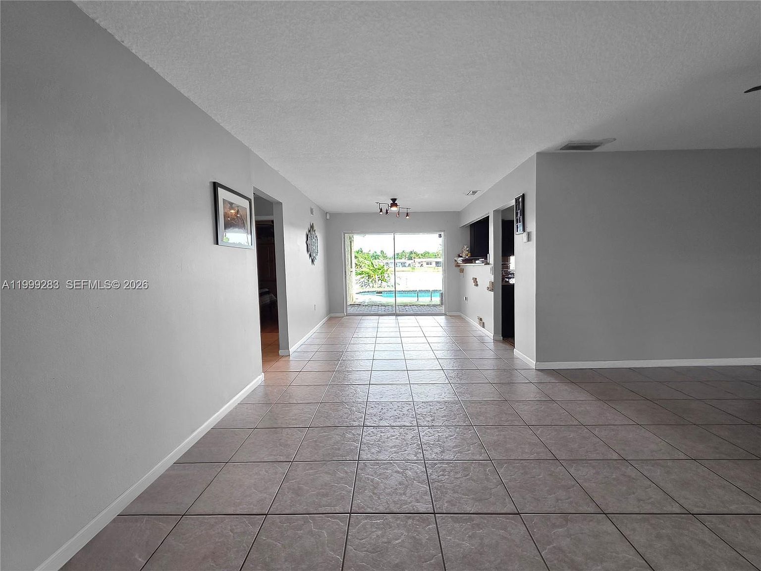 11661 NW 31st Pl Sunrise, FL 33323 - Thumbnail 5