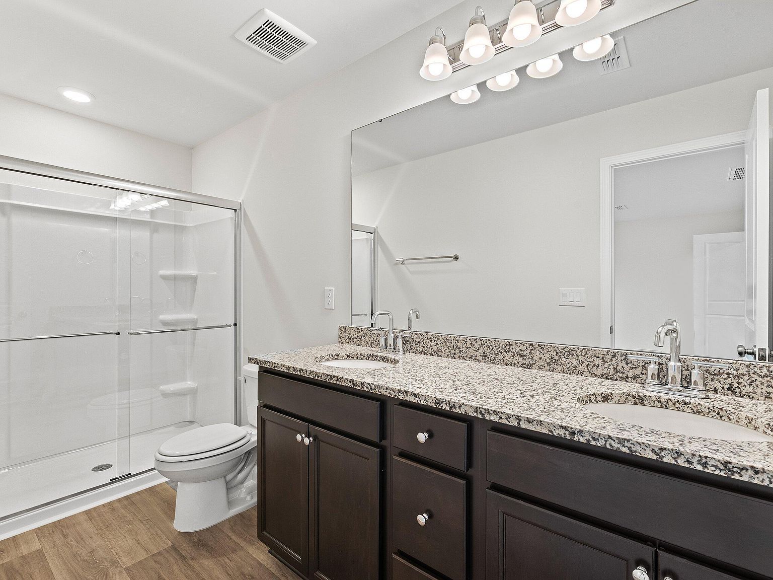 2552 Olive Chapel Rd Apex, NC 27502 - Thumbnail 5