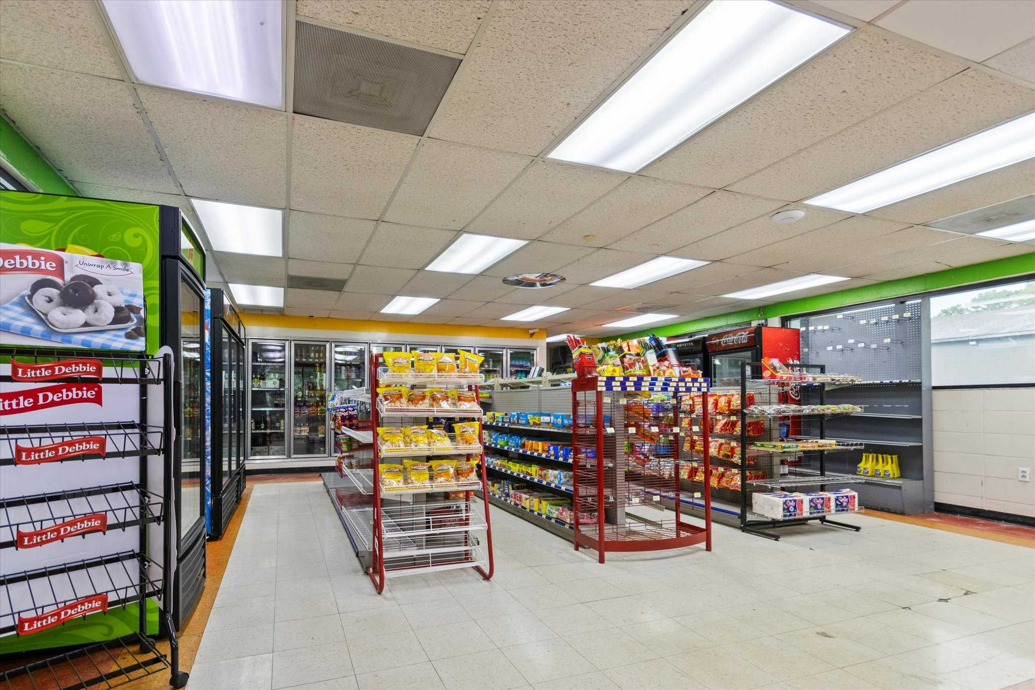 204 Jordan Lane Northwest, Huntsville, AL, USA, 35805 - Thumbnail 5