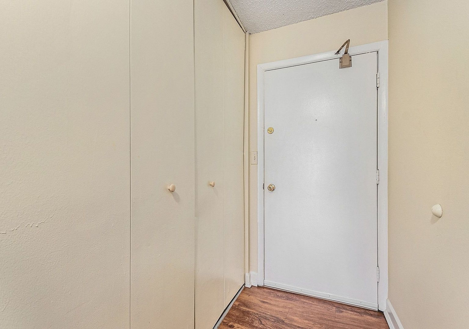 1043 S York Rd APT 202 Bensenville, IL 60106 - Thumbnail 5