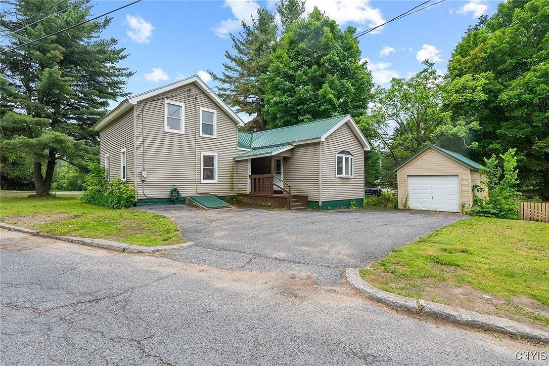 44 Bridge St Carthage, NY 13619 - Thumbnail 5