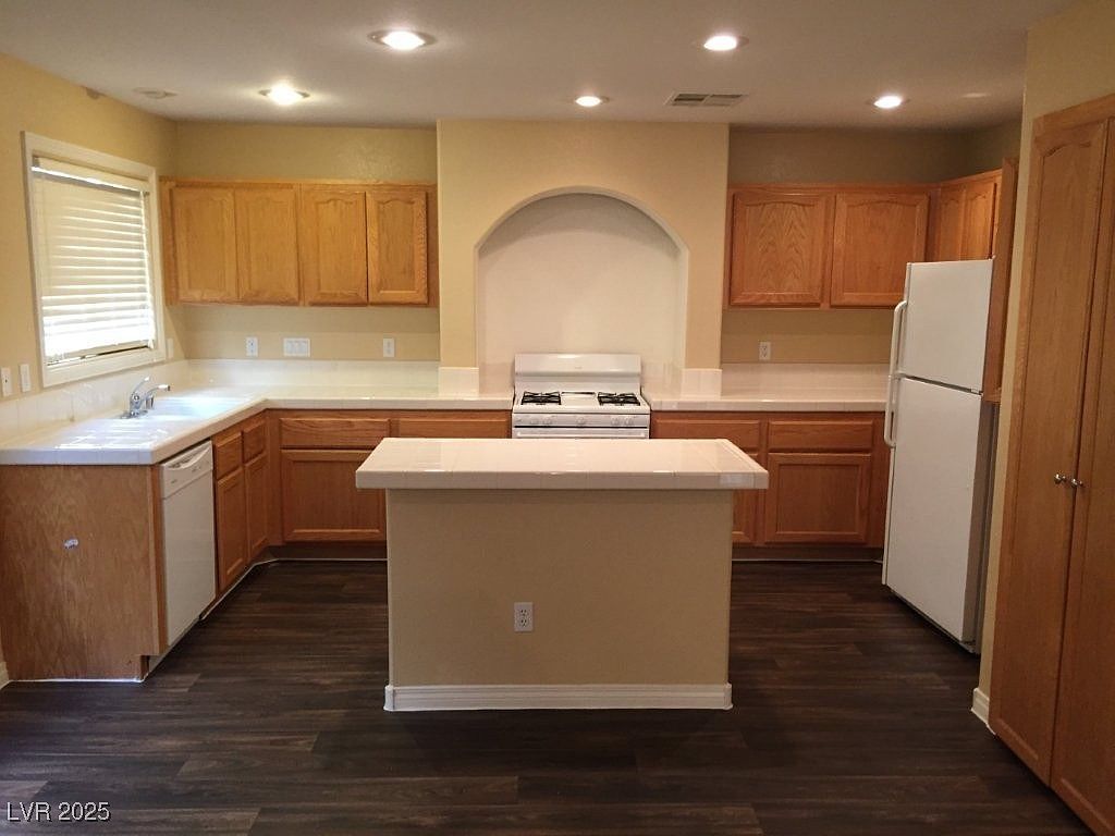 7260 Vinca Rd Las Vegas, NV 89113 - Thumbnail 5