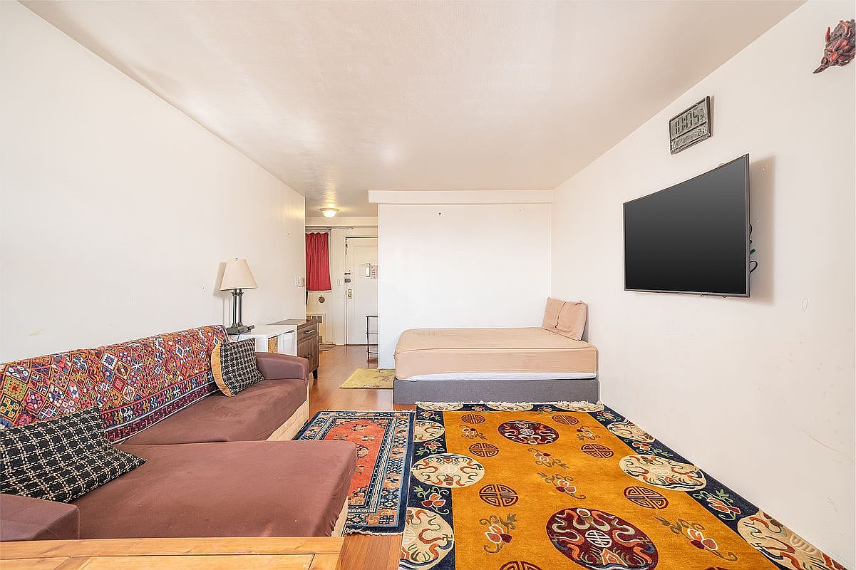 35-51 85th St APT 9A Jackson Heights, NY 11372 - Thumbnail 5