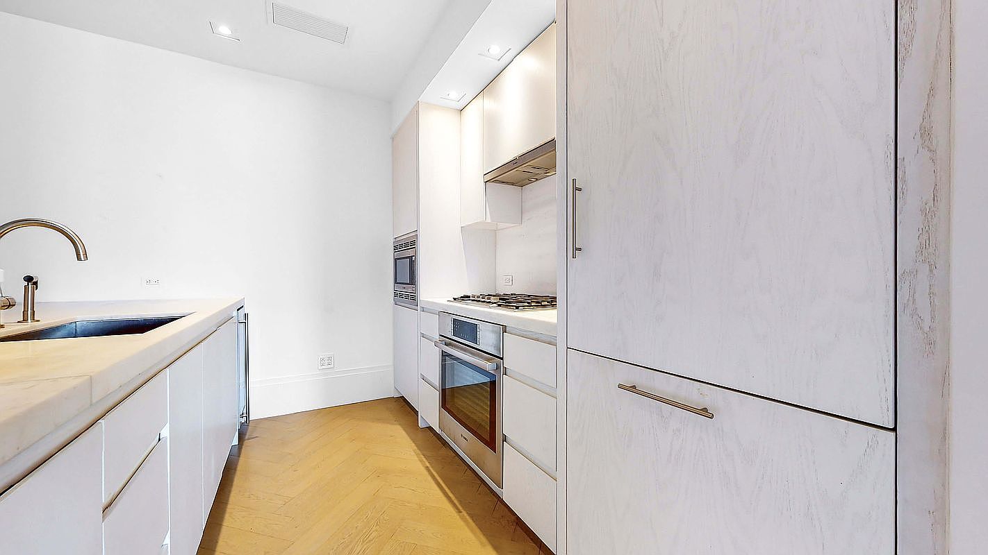 101 Wall St #8B New York, NY 10005 - Thumbnail 5